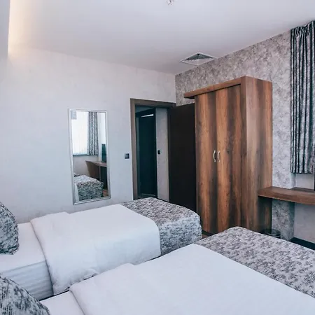 Hotel Life Point 3*