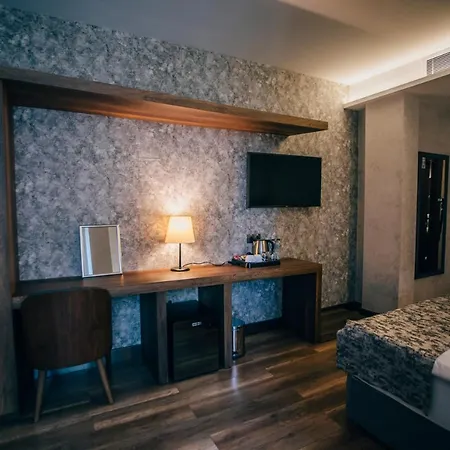 Отель Life Point