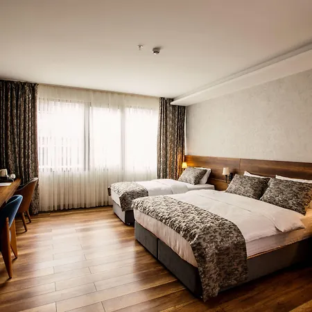 Hotel Life Point 3*
