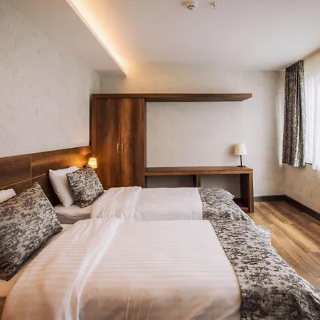 Отель Life Point 3*