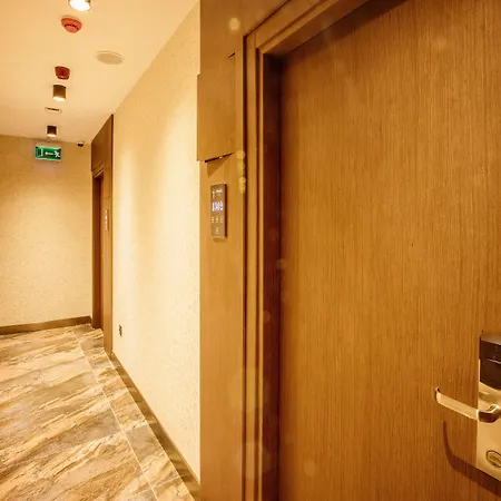 Life Point Hotel