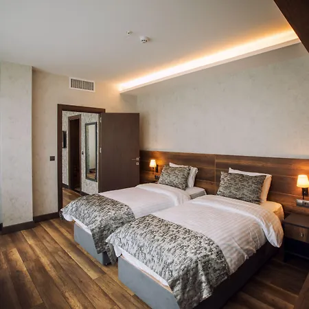 Life Point Hotel 3*