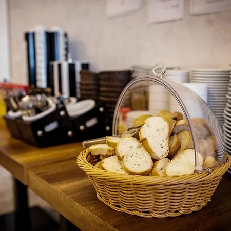 Отель Life Point 3*